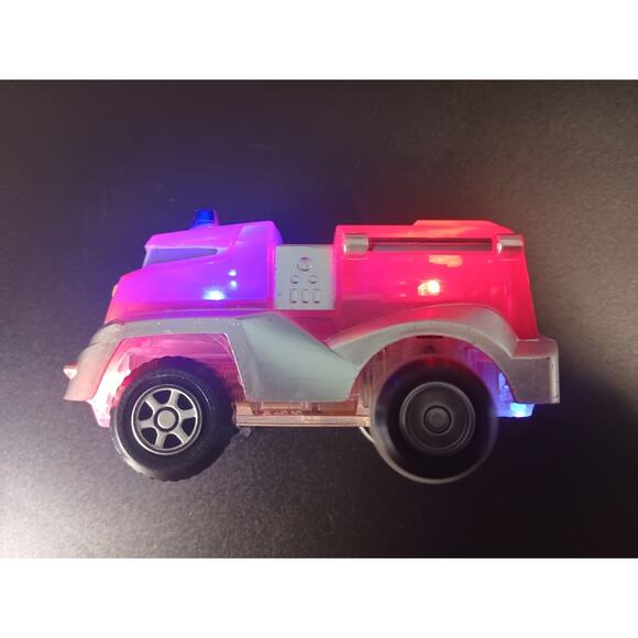 Magic Tracks Lot of R/C Car and Approx 15' of Assorted Tracks - Picture 2 of 10